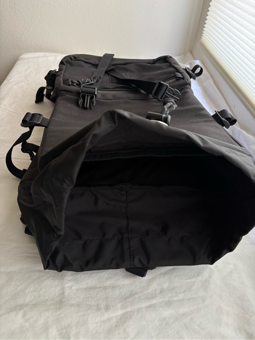 Topo Designs Rover Pack Tech Backpack Black - New with Tag - Picture 6 of 11